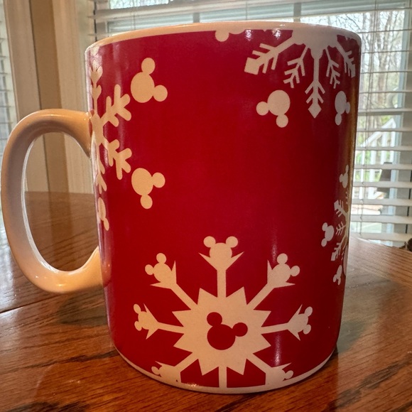 Disney Minnie Mouse Christmas Winter Snowflake Extra Large 32 oz Coffee Mug - Picture 3 of 5